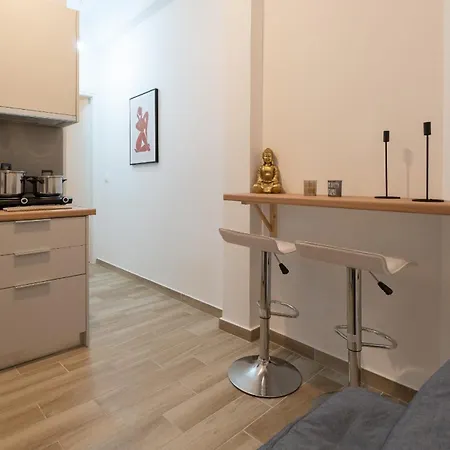 Apartment Liv - Cozy In Pagrati *