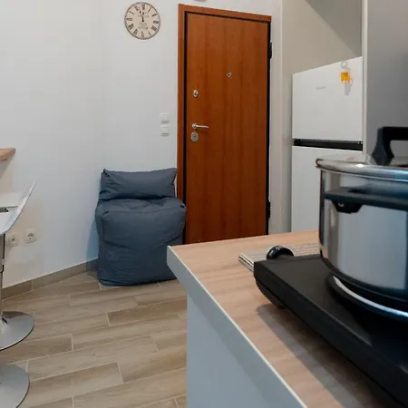 Liv - Cozy In Pagrati *
